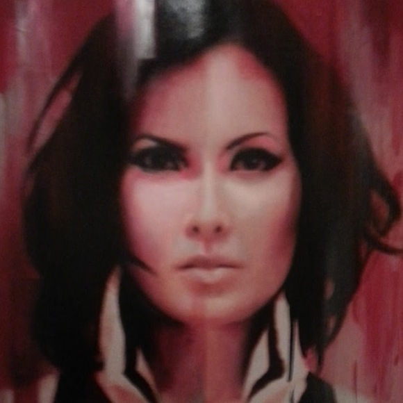 Meet your Posher, Felicia - Picture 1 of 1